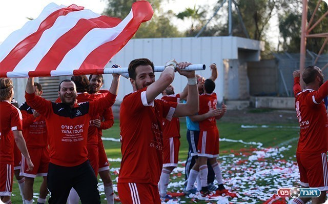 אבי מלכה חוגג (עדי מלול)